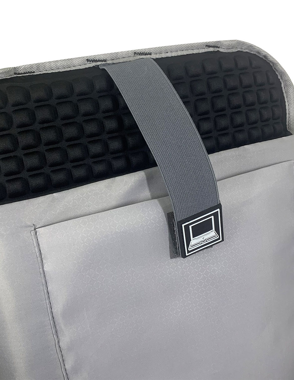 Mochila con portalaptop 6