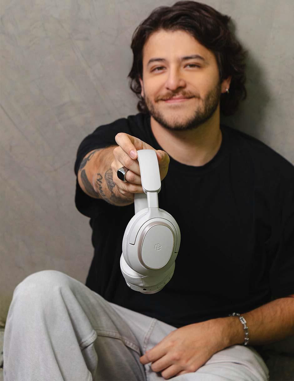 Audífonos On-Ear One inalámbricos 8